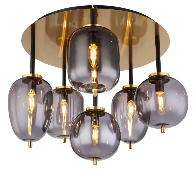 Blacky Ø63 Latón plafón De Globo Lighting - Lampan &auml;r utrustad med 6st r&ouml;kf&auml;rgade glaskupor i olika former, som h&auml;nger fr&aring;n taket p&aring; mattsvarta st&auml;nger f&auml;sta vid en m&auml;ssingsf&auml;rgad bas.