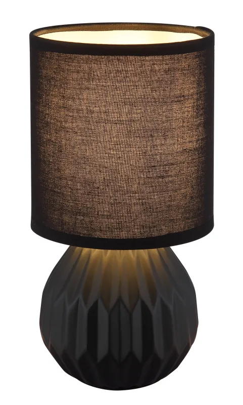 Sylas 23cm Negro lámpara de mesa De Globo Lighting - Den rundade keramiska basen i elegant svart och den matchande cylindriska textilsk&auml;rmen skapar en harmonisk och modern estetik.