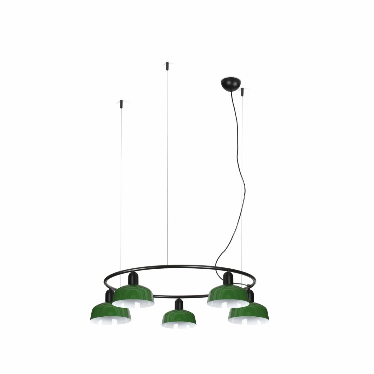 Tatawin Ø90 Verde Lámpas de techo De Faro Barcelona - Tatawin es una l&aacute;mpara de techo con estructura negra y cinco pantallas met&aacute;licas verdes que emiten una luz dirigida y atmosf&eacute;rica.