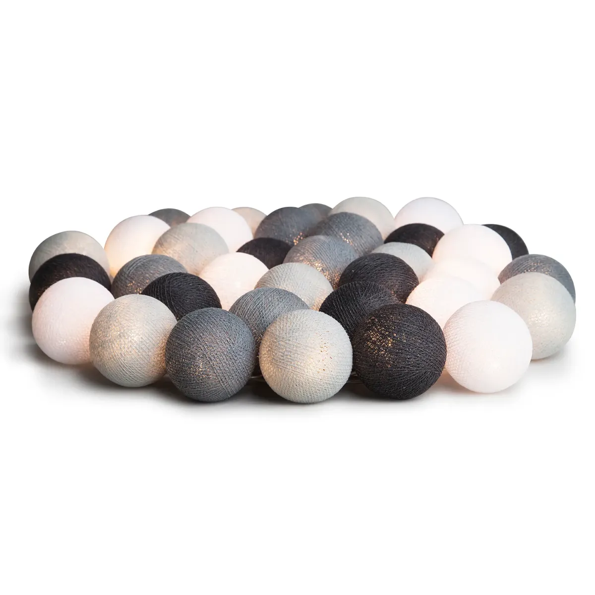Irislights Graphic Grey 35 bollar Gris De Irislights - Consisten en un cable de pl&aacute;stico con bolas hechas a mano de hilo de algod&oacute;n y poli&eacute;ster que emiten una luz suave.