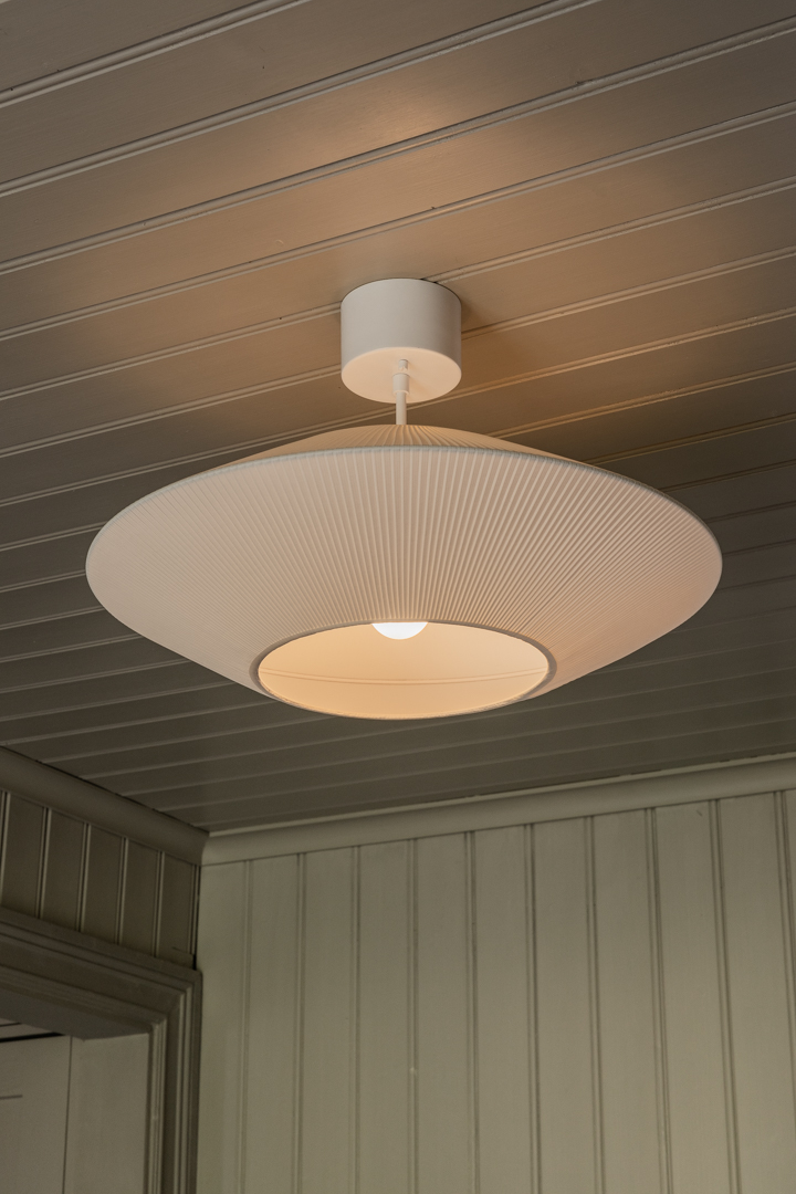 Pollux Pantalla S/Colgante Ø58 Blanquecino Lámpas de techo De Alde & Lind - Una elegante y moderna pantalla de techo que combina con cualquiera de las numerosas l&aacute;mparas de suspensi&oacute;n de Alde&amp;Linds.