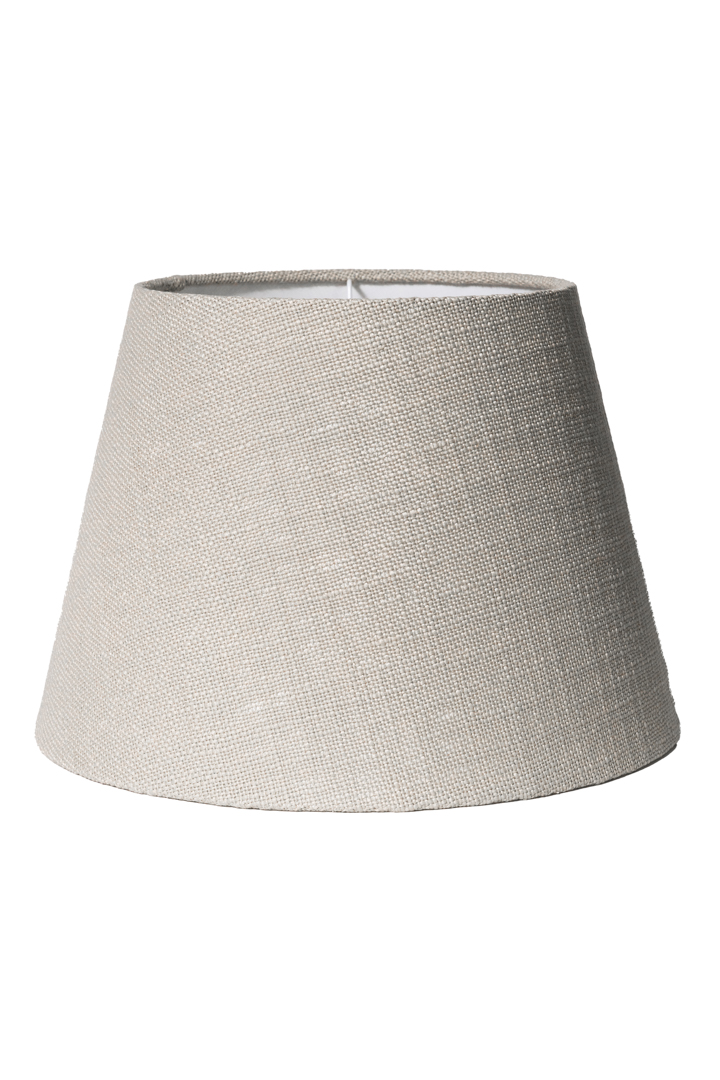 Lampskärm Ilse Ø40 Arena De Alde & Lind - Gracias a su forma atemporal y su color neutro, Ilse se combina fácilmente con diferentes bases de lámpara y se integra armoniosamente tanto en interiores modernos como clásicos.