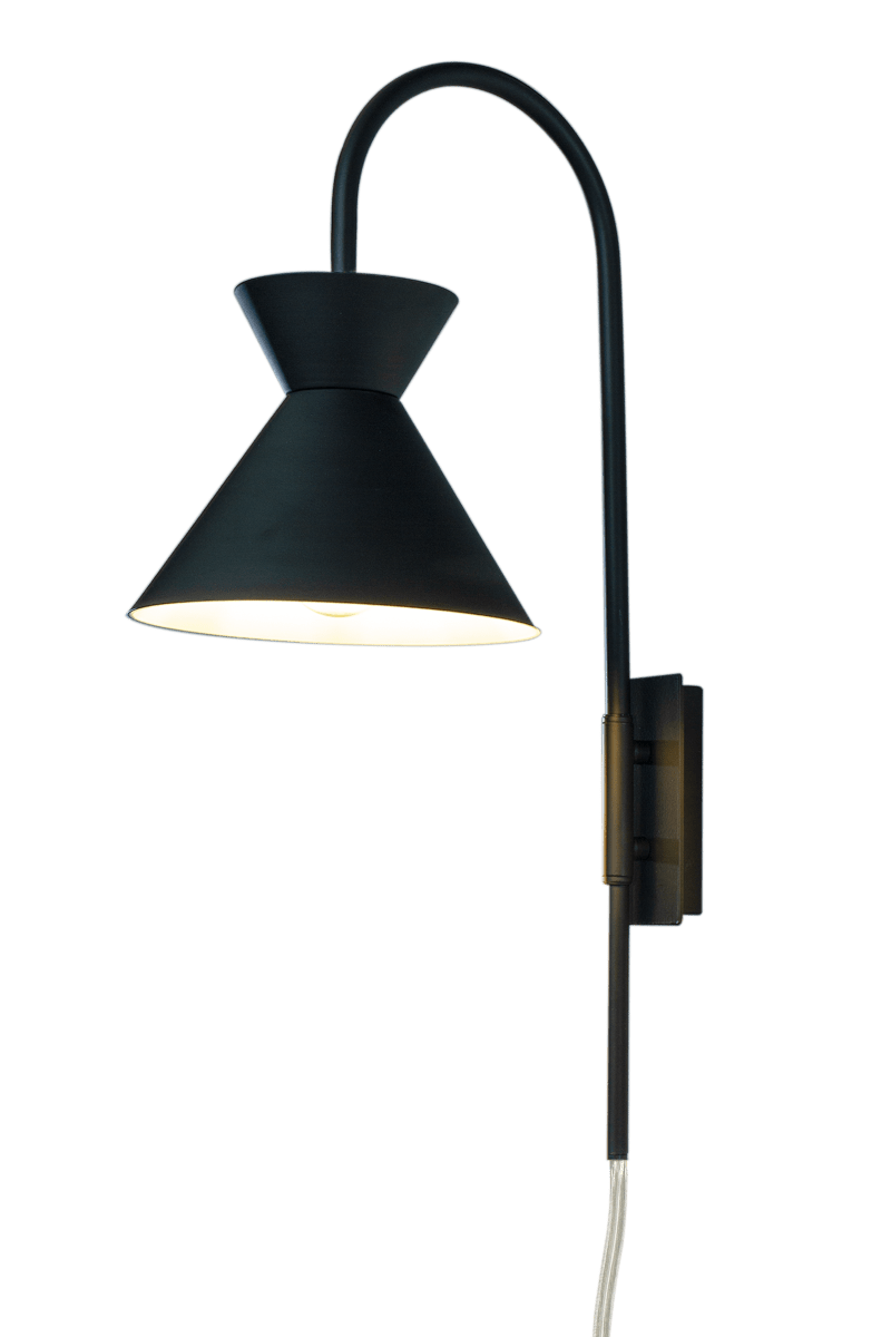 Coni 54cm Negro lámpara de pared De Aneta Lighting - Coni proporciona una luz agradable y decorativa junto al sofá, en el pasillo o encima de la encimera de la cocina.