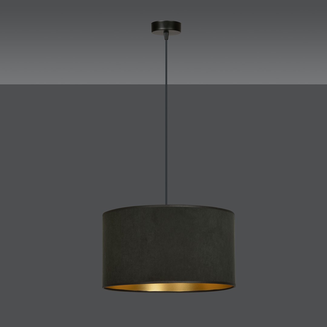 Hilde Ø35 Negro Lámpas de techo De Emibig Lighting - La construcci&oacute;n simple y la elegante combinaci&oacute;n de colores hacen de Hilde una opci&oacute;n vers&aacute;til que se adapta a muchas habitaciones y estilos diferentes.