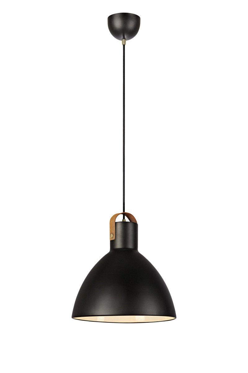 Eagle Ø35 Negro Lámpas de techo De Markslöjd - Eagle es una elegante l&aacute;mpara de techo de color negro mate con un elegante detalle de cuero.