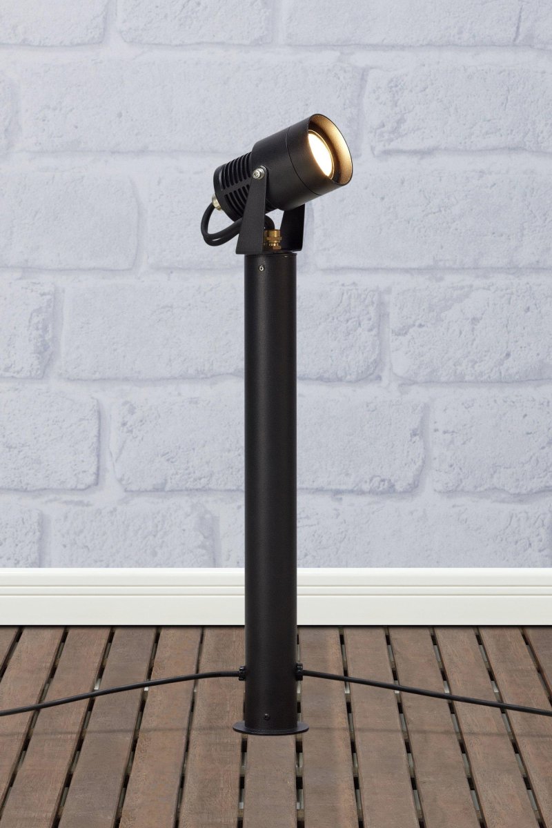 Spotlight 6W 45cm Negro Garden 24 De Markslöjd - Garden 24 tiene un grado de protección IP44 y es adecuado para iluminación de jardines y exteriores que podrás instalar fácilmente.