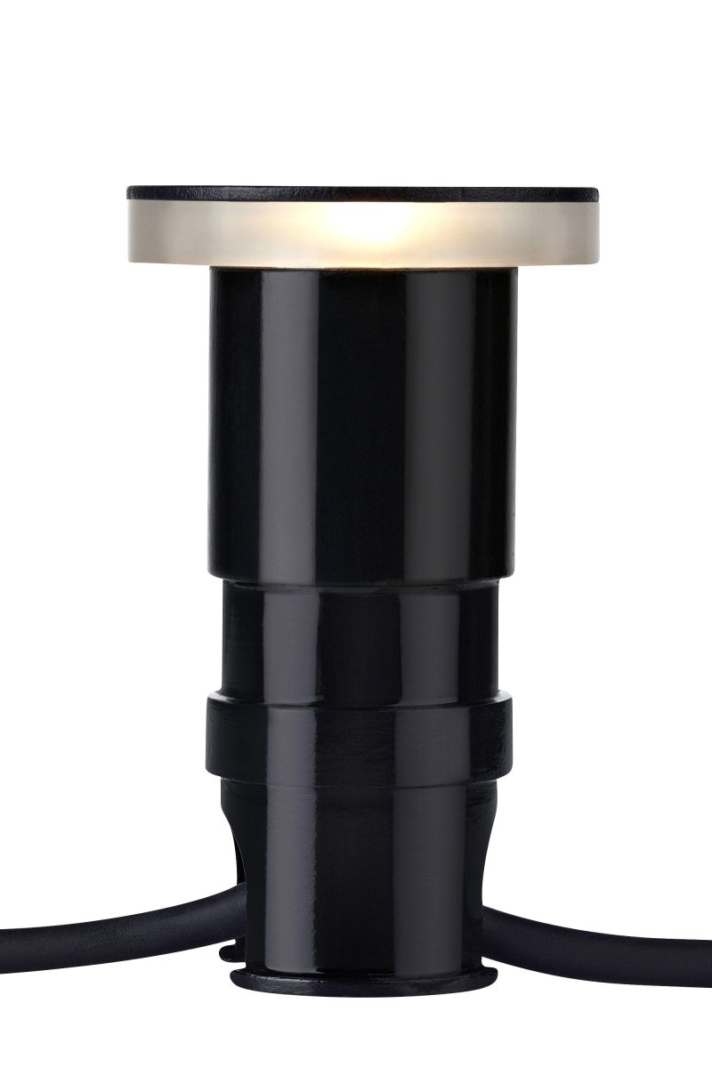 Foco Empotrado Para Terraza 3W Negro Garden 24 De Markslöjd - Garden 24 tiene un grado de protecci&oacute;n IP44 y es adecuado para iluminaci&oacute;n de jardines y exteriores que podr&aacute;s instalar f&aacute;cilmente.
