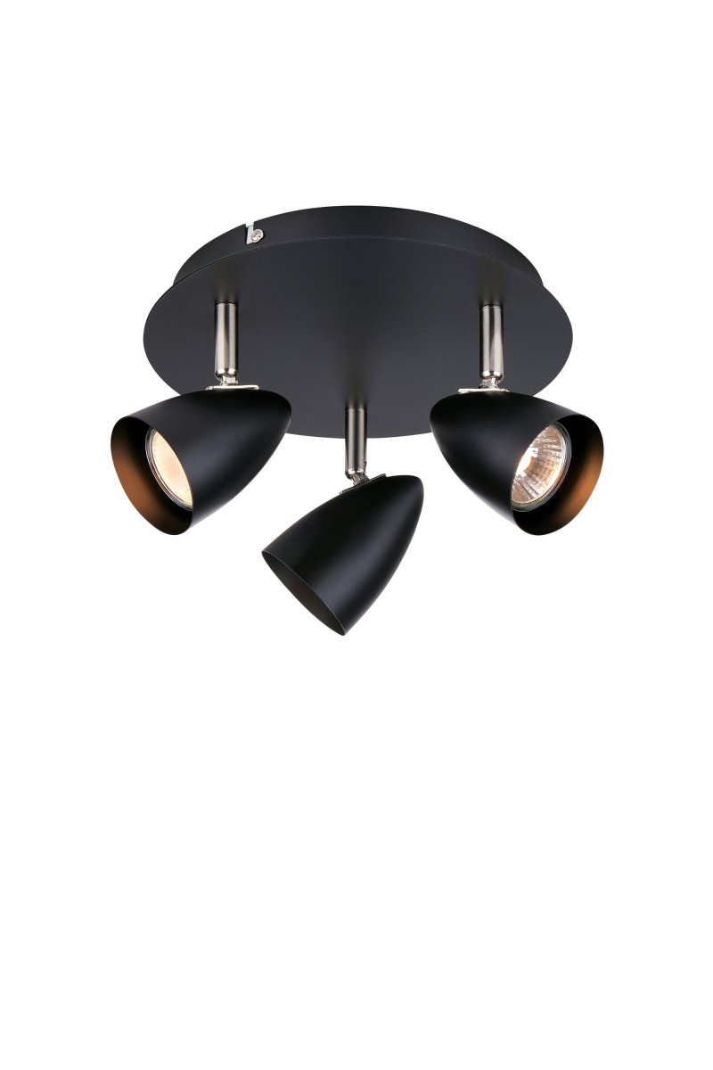 Ciro 3 Negro foco de techo De Markslöjd - Con tres focos orientables en elegantes detalles en negro mate y plata, crea una impresi&oacute;n sofisticada y permite un ajuste perfecto de la iluminaci&oacute;n para cualquier estancia.
