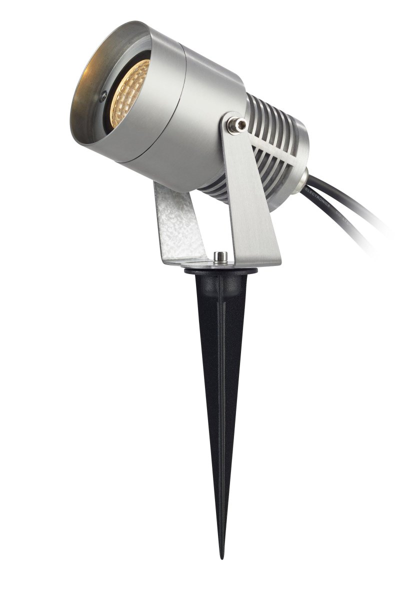 Spotlight 3W Aluminio Garden 24 De Markslöjd - Con iluminación LED fija de 3W y un ángulo de haz de 36 grados, es perfecto para resaltar los detalles del jardín.