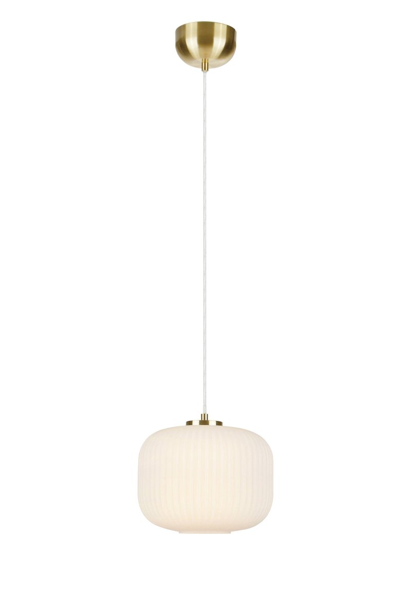 Sober Ø25 Latón cepillado Lámpas de techo De Markslöjd - La lámpara colgante Sober es una elegante lámpara de techo con una hermosa pantalla de vidrio y una base de latón cepillado.