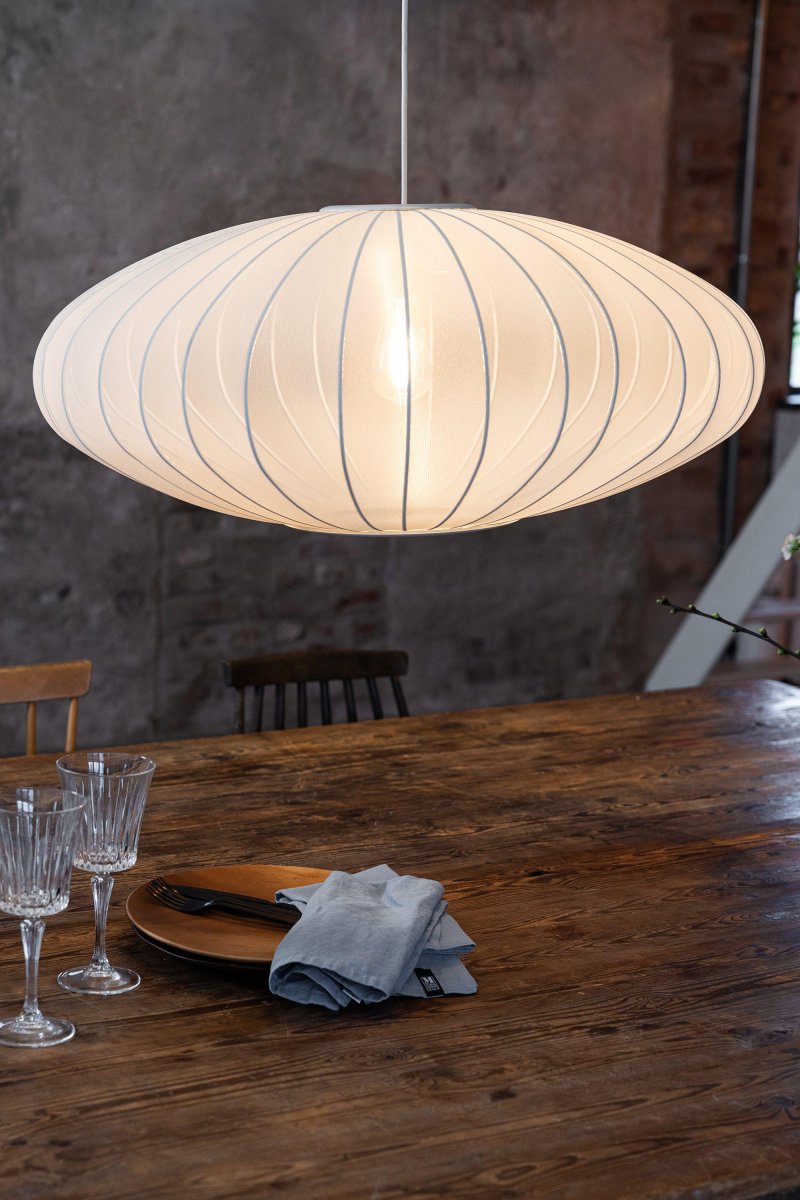 Florence Ø75 Blanco Lámpas de techo De Markslöjd - Con un di&aacute;metro de 75 cm y una altura de 30 cm, encaja perfectamente en el sal&oacute;n o el dormitorio.