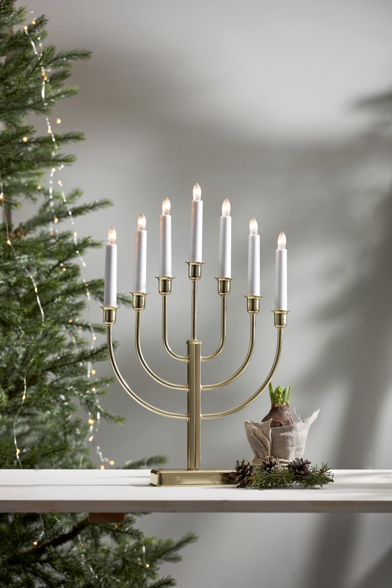 Kristina Latón De Star Trading - Luz c&aacute;lida y hermosa que recuerda a las antorchas y una fant&aacute;stica altura de 47 cm.