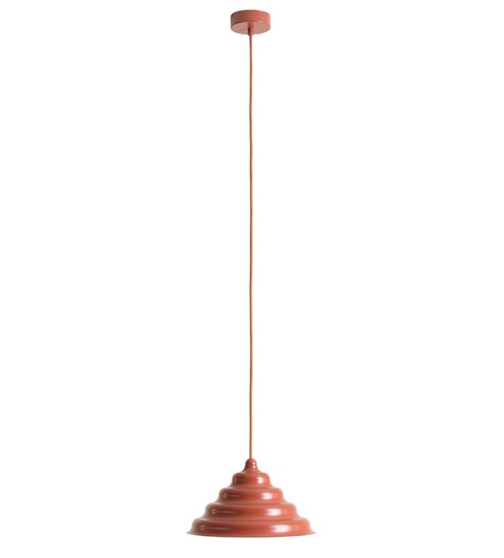 Wave Ø30 Naranja Lámpas de techo De Artera - La pantalla metálica ondulada de color marrón rojizo proporciona una hermosa distribución de la luz hacia abajo y, por lo tanto, es perfecta para colgarla sobre la mesa del comedor o la encimera de la cocina.