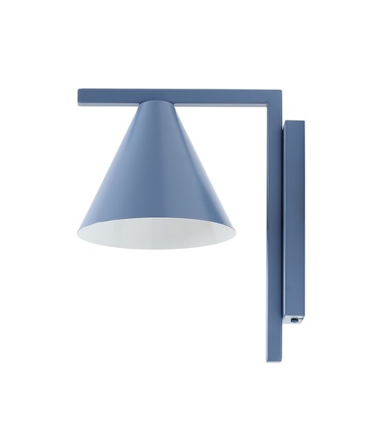 Form 23cm Azul lámpara de pared De Artera - Gracias a su diseño atemporal y su color sobrio, se integra a la perfección con diversos estilos de interior, aportando un toque sofisticado y moderno a la estancia.