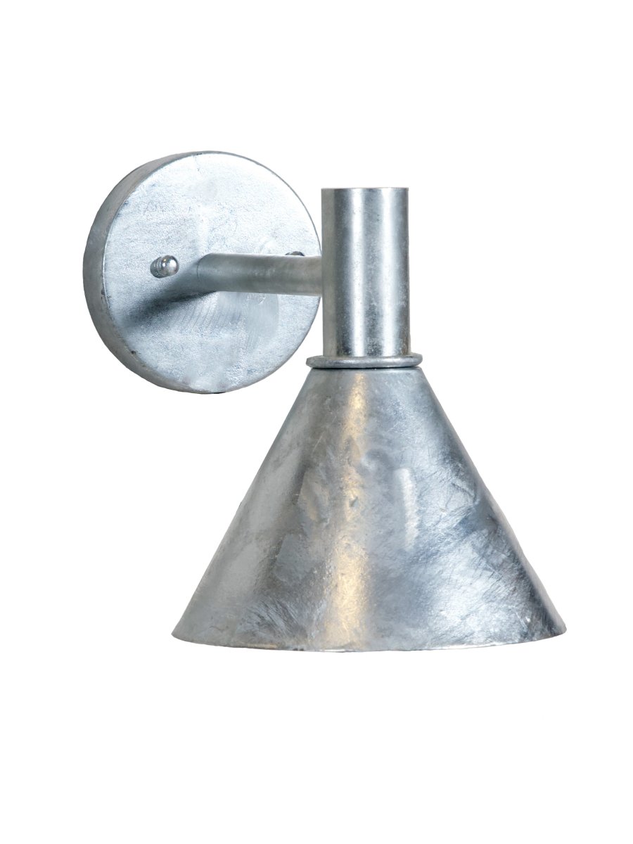 MiniTripp Galvanizado lámpara de exterior De PR Home - Su robusta construcci&oacute;n garantiza durabilidad y lo hace ideal tanto para interiores como para exteriores.