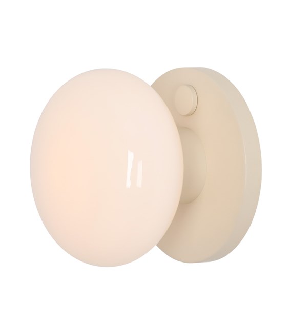 Flo Ø20 Blanco cremoso lámpara de pared De Artera - El aplique Flo, fabricado en metal color crema con pantalla de cristal blanco, presenta un dise&ntilde;o moderno y elegante que emite una luz suave y agradable.