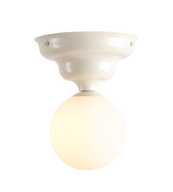 Imagen ampliada de Wave Ø17 Blanco cremoso plafón De Artera - Cuenta con un mango blanco crema con un diseño ligeramente ondulado y una pantalla redonda de vidrio blanco que distribuye una luz agradable y uniforme por toda la habitación.