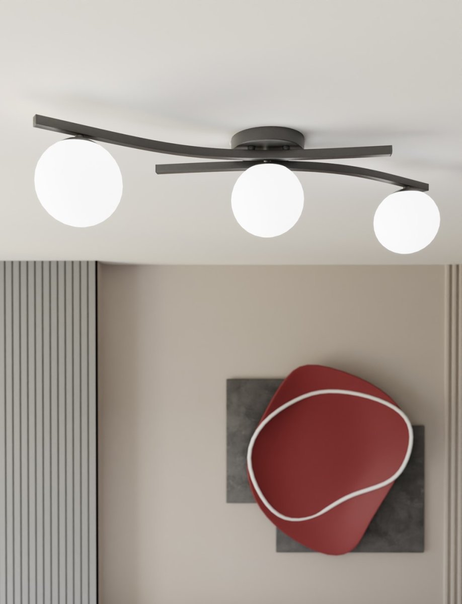 Opus 84cm Blanco plafón De Emibig Lighting - La forma sencilla y las c&uacute;pulas de cristal opalino confieren a la estancia suavidad y ligereza, mientras que la l&aacute;mpara difunde una luz agradable y difusa.