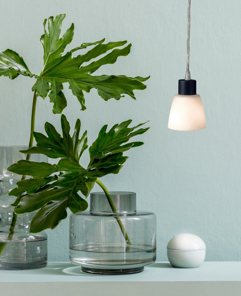 Småland Ø10 Blanco lámpara de ventana De Aneta Lighting - La l&aacute;mpara tiene un cable de 4 metros de largo con interruptor y enchufe UE.