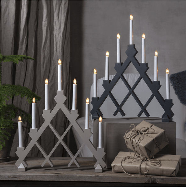 Rut Beige De Star Trading - El hermoso patr&oacute;n de tablero de ajedrez del candelabro llama la atenci&oacute;n.