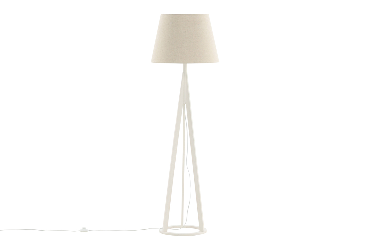 Kona Blanco lámpara de pie De Venture Design - Kona es una elegante l&aacute;mpara de pie de madera con patas blancas y pantalla de lino beige.