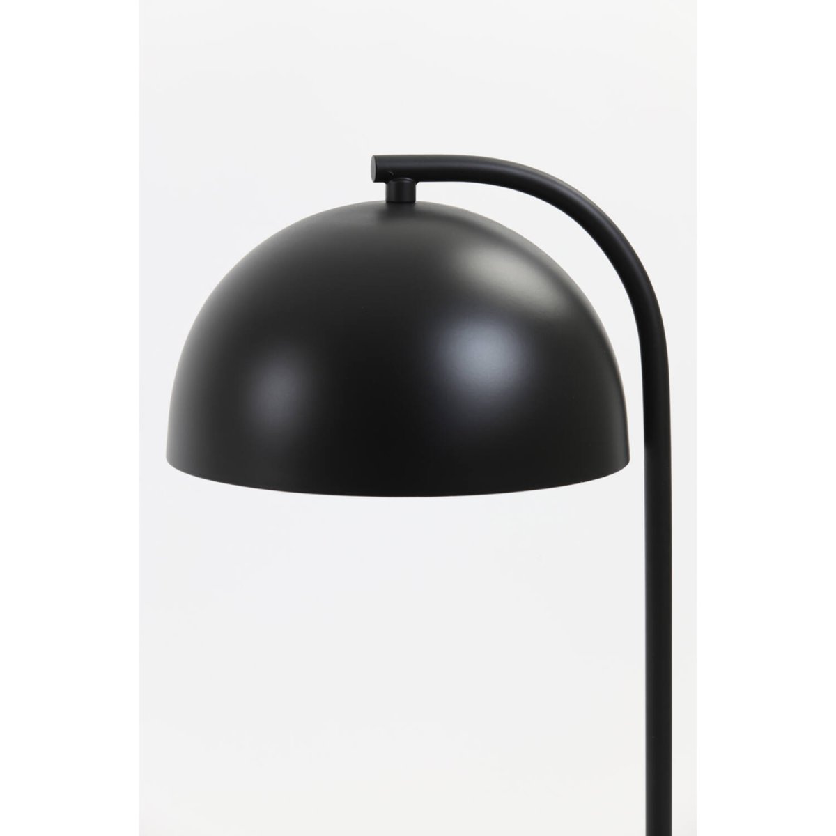 Mette 43cm Negro lámpara de mesa De Light & Living - Su moderno diseño lo hace perfecto tanto para el lugar de trabajo como para el rincón acogedor de tu hogar.
