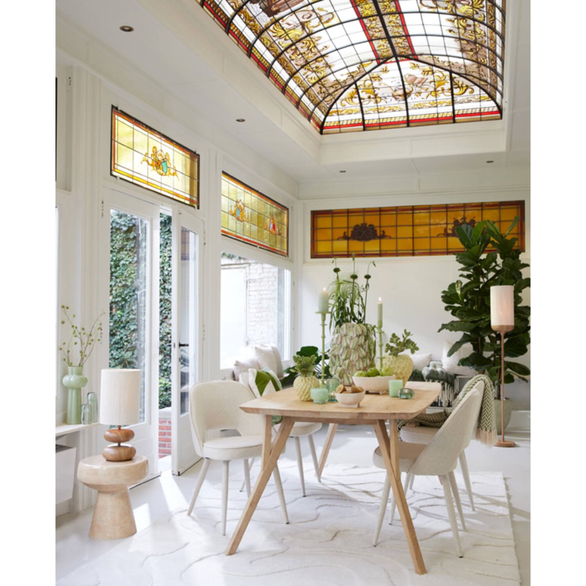 Danialo 50cm Madera lámpara de mesa De Light & Living - Danialo es una elegante l&aacute;mpara de mesa con base de hierro y pantalla de cuerda enrollada en color blanco crema.