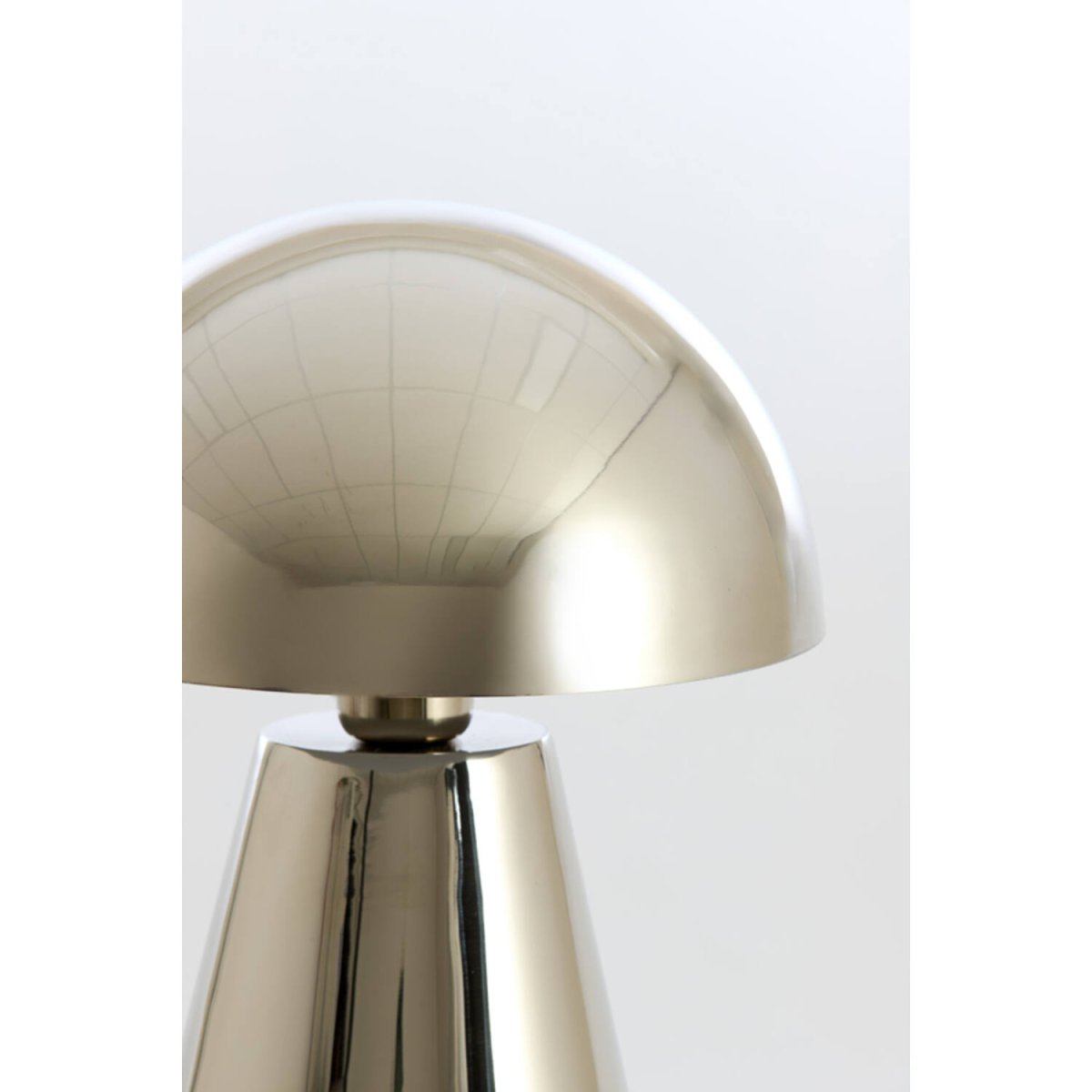 Surrina 40cm Níquel lámpara de mesa De Light & Living - 