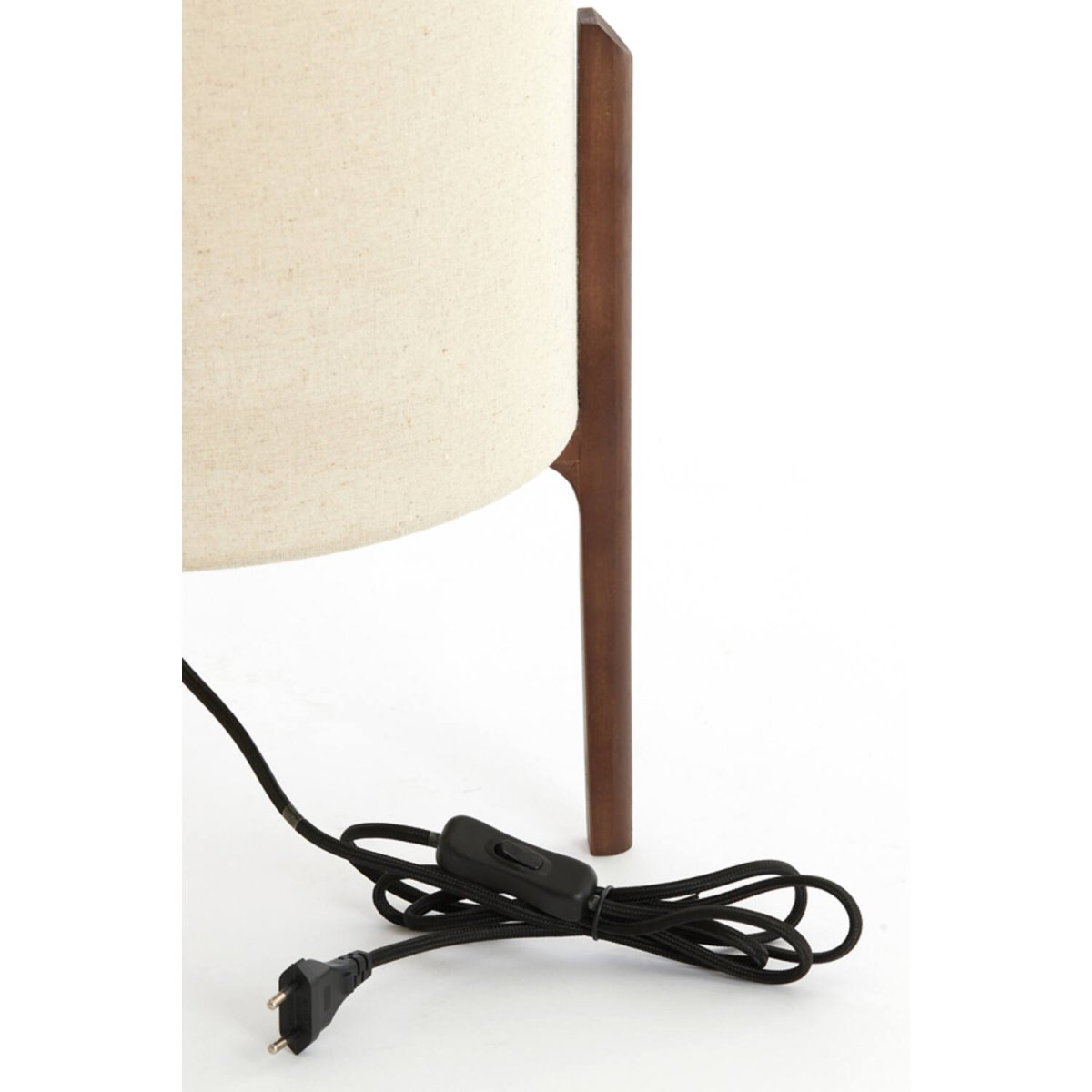 Litto 58cm Naturaleza lámpara de mesa De Light & Living - Cuenta con una robusta estructura de madera oscura y una pantalla de lino natural que difunde una luz suave y agradable.
