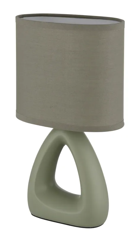 Triangle 30cm Verde lámpara de mesa De Globo Lighting - Den triangelformade basen med ett stilrent utskuret h&aring;l ger ett modernt intryck, medan den ovala textilsk&auml;rmen i mjuk ljusgr&ouml;n f&auml;rg sprider ett behagligt och j&auml;mnt ljus.