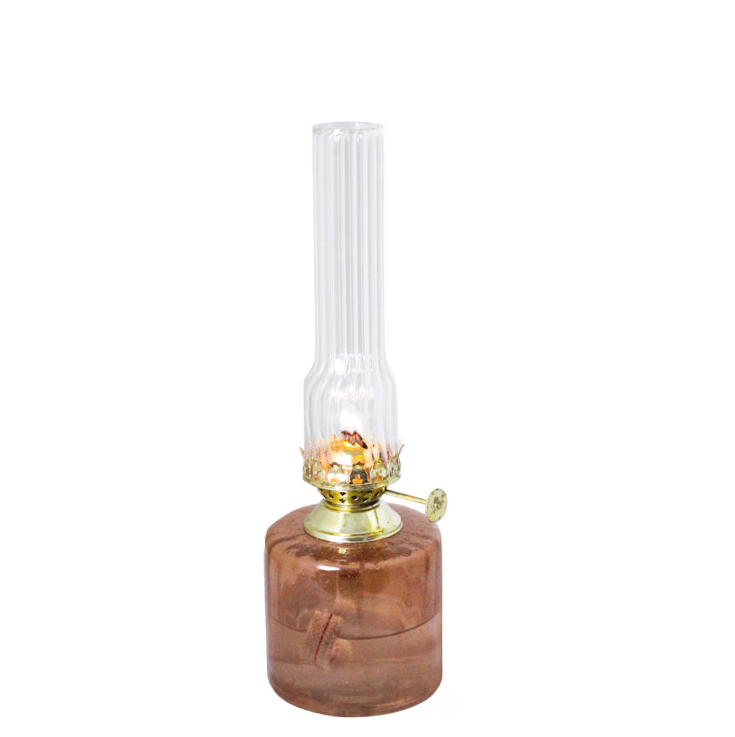 Kerosene lamp elvira small Marrón De Strömshaga - La l&aacute;mpara est&aacute; hecha de vidrio reciclado en un 50-60% y es compatible con la mecha con n&uacute;mero de art&iacute;culo 116210 y con los quemadores con n&uacute;meros de art&iacute;culo 139420G o 121800G.