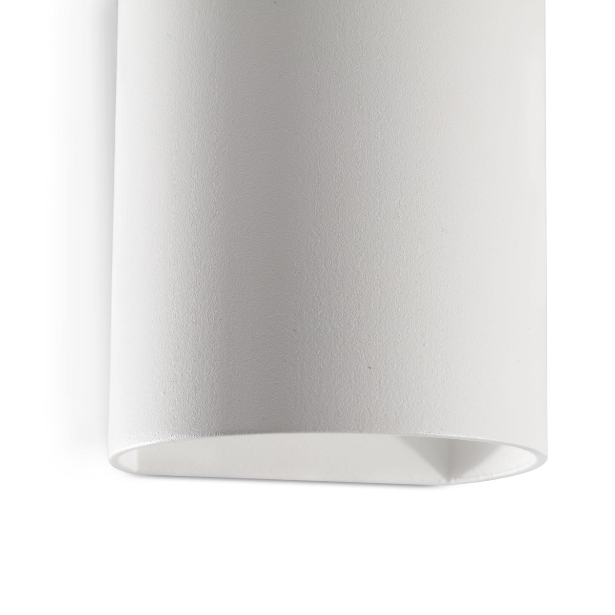 Sole 10cm Blanco lámpara de pared De Faro Barcelona - Disponible en dos tama&ntilde;os y con distribuci&oacute;n de luz unilateral o bilateral, es ideal para pasillos, escaleras y espacios reducidos.
