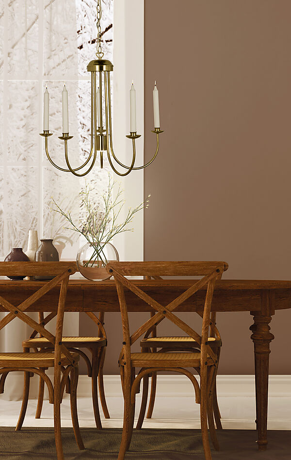 Jubilee Ø55 Latón mate Lámpas de techo De Aneta Lighting - El elegante diseño con espacio para velas difunde una luz cálida y acogedora y también se convierte en un hermoso elemento decorativo en el interior.