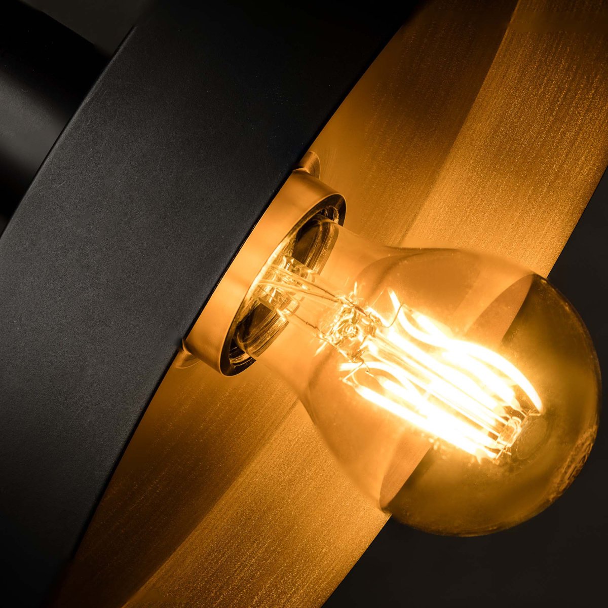 Whizz 70cm Negro lámpara de pared De Faro Barcelona - Whizz es una serie de dise&ntilde;o de Christoph Friedrich Wagner que combina una est&eacute;tica moderna con una exclusiva selecci&oacute;n de materiales.