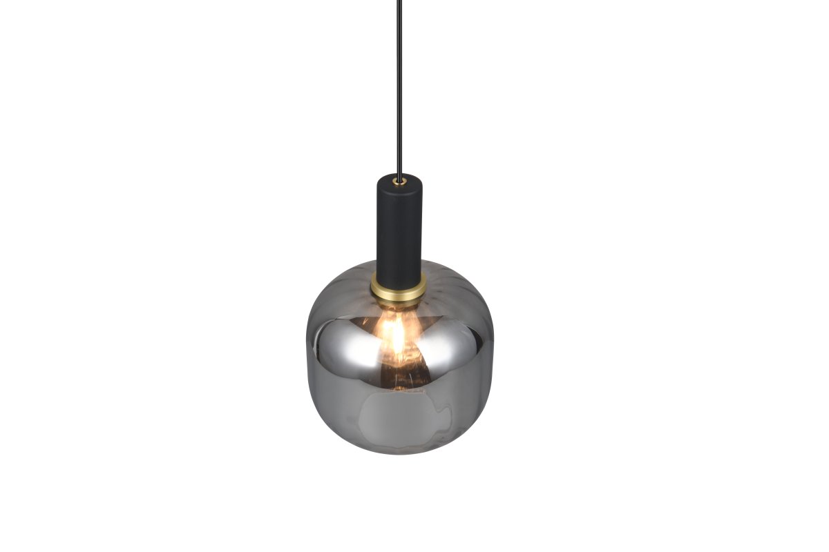 Diva Ø20 Gris humo Lámpas de techo De Trio Lighting - Los elegantes detalles en negro mate le confieren un toque de lujo y un carácter sofisticado.