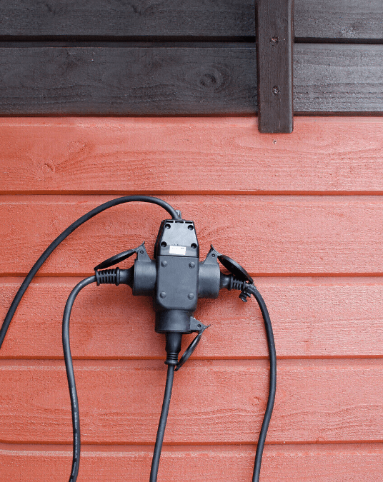 Cable Derivador De 3 Salidas 1m De Airam - El cable de conexi&oacute;n de goma gruesa est&aacute; dise&ntilde;ado para uso en exteriores y tambi&eacute;n para uso profesional.