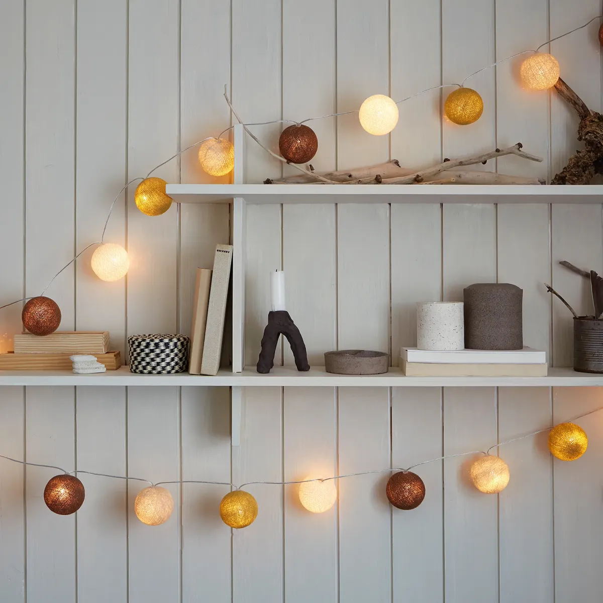 Irislights Biscotti 35-lights Marrón De Irislights - Decora con estas luces de diversas maneras, como iluminaci&oacute;n de fondo en la sala de estar o como iluminaci&oacute;n de techo en la habitaci&oacute;n de los ni&ntilde;os.