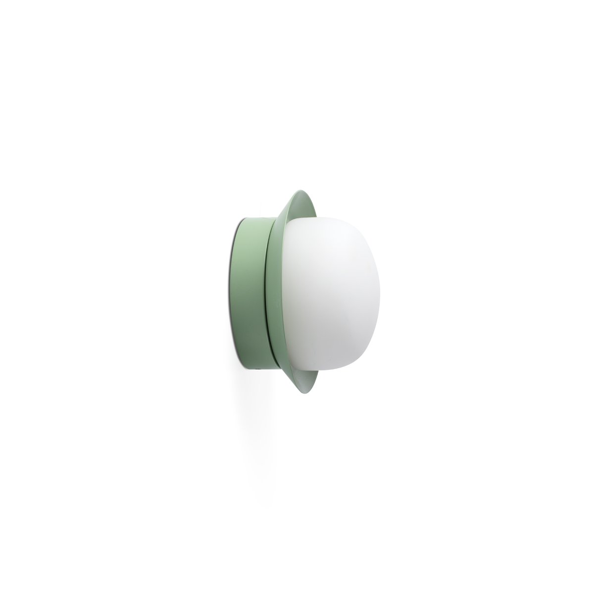 May Ø12 Verde lámpara de baño De Faro Barcelona - Con su acabado verde, su c&aacute;lida distribuci&oacute;n de luz y su grado de protecci&oacute;n IP44, se integra a la perfecci&oacute;n en salones y ba&ntilde;os.