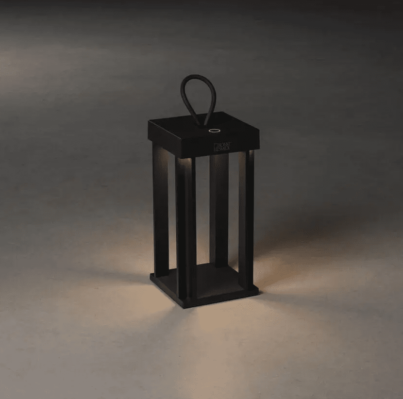 Cannes 42cm Negro portátil De Konstsmide - La lámpara está equipada con un regulador táctil para que puedas ajustar el brillo y la temperatura del color.