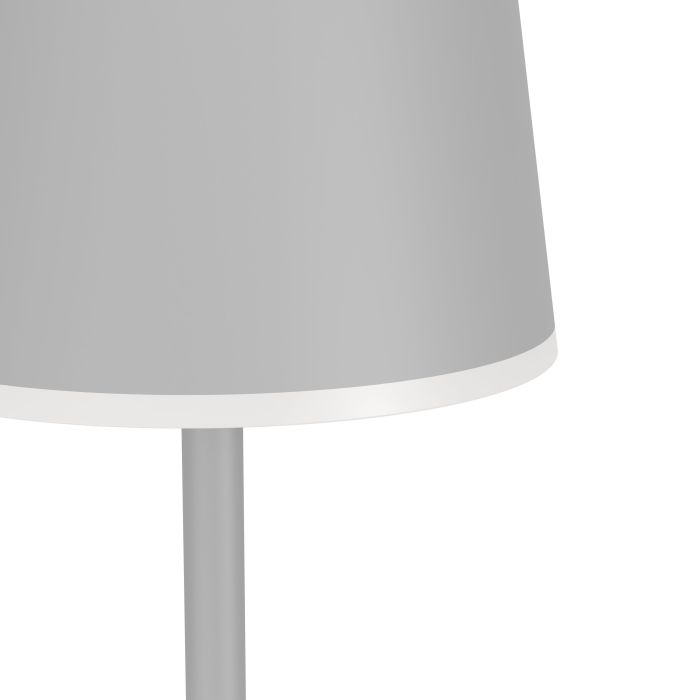 Mannera 140cm Gris portátil De Eglo - La lámpara se puede cargar fácilmente mediante el cable USB incluido y ofrece una gran flexibilidad, ya que también se puede utilizar sin estar conectada a una toma de corriente.