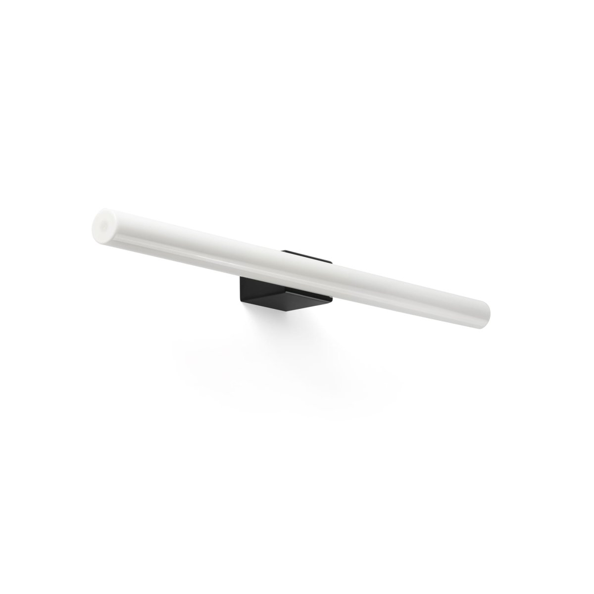 Calma 50cm Negro lámpara de baño De Faro Barcelona - Calma es una l&aacute;mpara de pared negra ideal para la iluminaci&oacute;n general de cocinas, pasillos o zonas de paso.