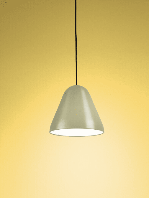Enna Ø22 Verde Lámpas de techo De Airam - El difusor debajo de la pantalla distribuye la luz de forma suave y atmosf&eacute;rica.