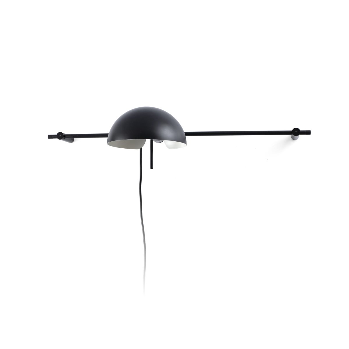 Matilda 60cm Negro lámpara de pared De Faro Barcelona - Su pantalla giratoria y su ajuste de altura ofrecen gran flexibilidad y permiten diferentes configuraciones de luz, perfecta tanto para iluminaci&oacute;n de fondo como de ambiente.