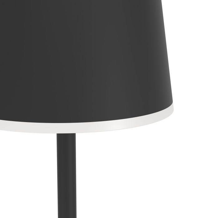 Mannera 140cm Negro portátil De Eglo - La lámpara se puede cargar fácilmente mediante el cable USB incluido y ofrece una gran flexibilidad, ya que también se puede utilizar sin estar conectada a una toma de corriente.
