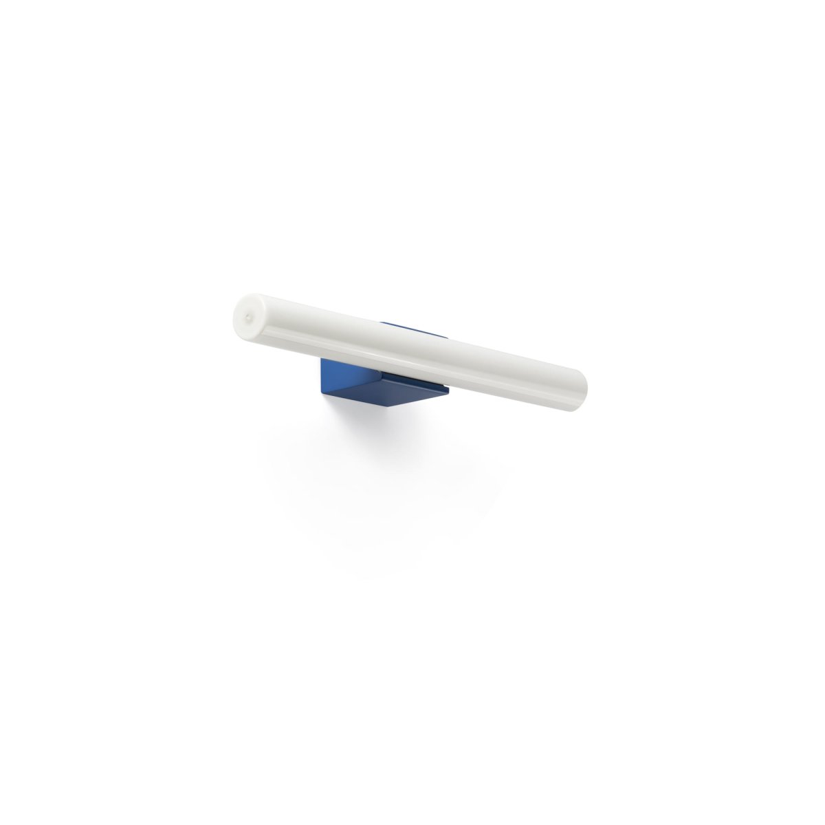 Calma 30cm Azul lámpara de baño De Faro Barcelona - Calma es una l&aacute;mpara de pared azul ideal para la iluminaci&oacute;n general de cocinas, pasillos o zonas de paso.