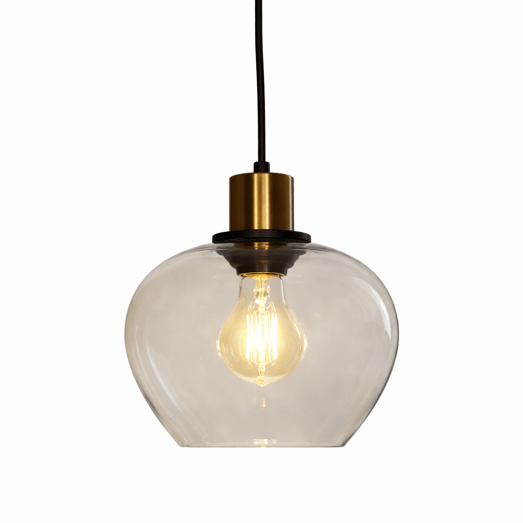Ariston Ø20 Ámbar lámpara de ventana De Lampan - La pantalla de cristal color &aacute;mbar proporciona una luz c&aacute;lida y agradable, mientras que los detalles en lat&oacute;n cepillado le dan un toque moderno y sofisticado.