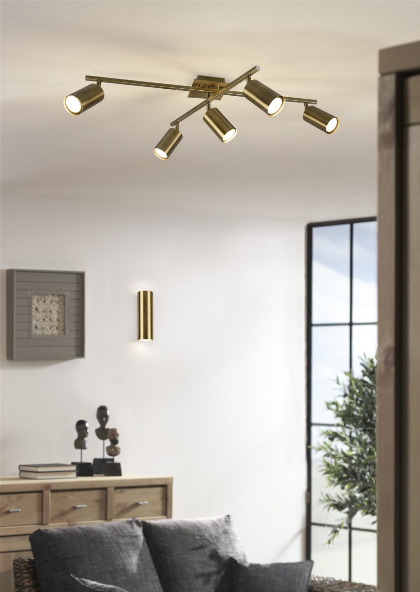 Marley 18cm Latón antiguo lámpara de pared De Trio Lighting - Con su dise&ntilde;o sobrio y su fabricaci&oacute;n de alta calidad, la l&aacute;mpara de pared MARLEY es a la vez pr&aacute;ctica y minimalista.