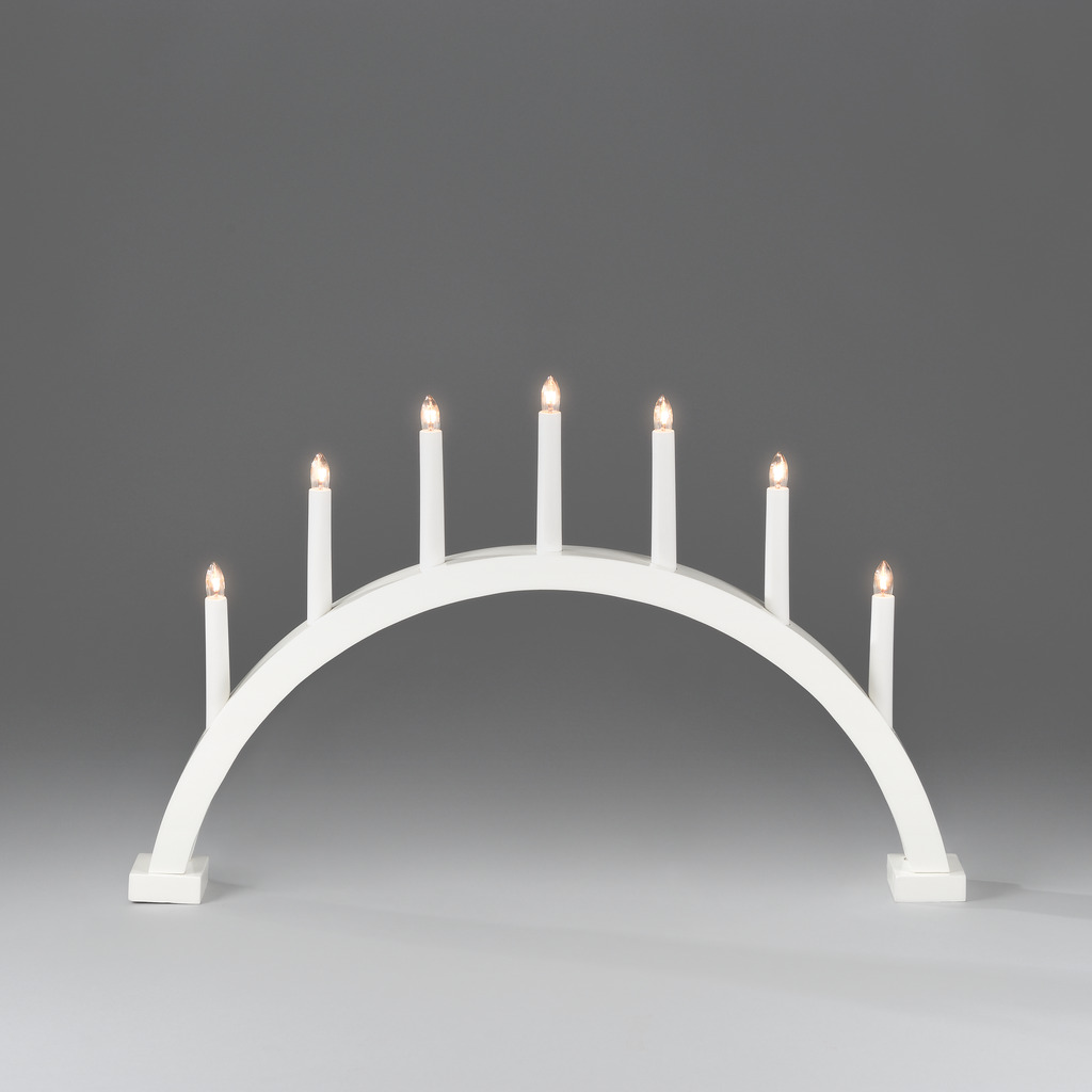 Arch 7 Lights Blanco mate De Konstsmide - Fabricado en madera y pintado en tono blanco mate.