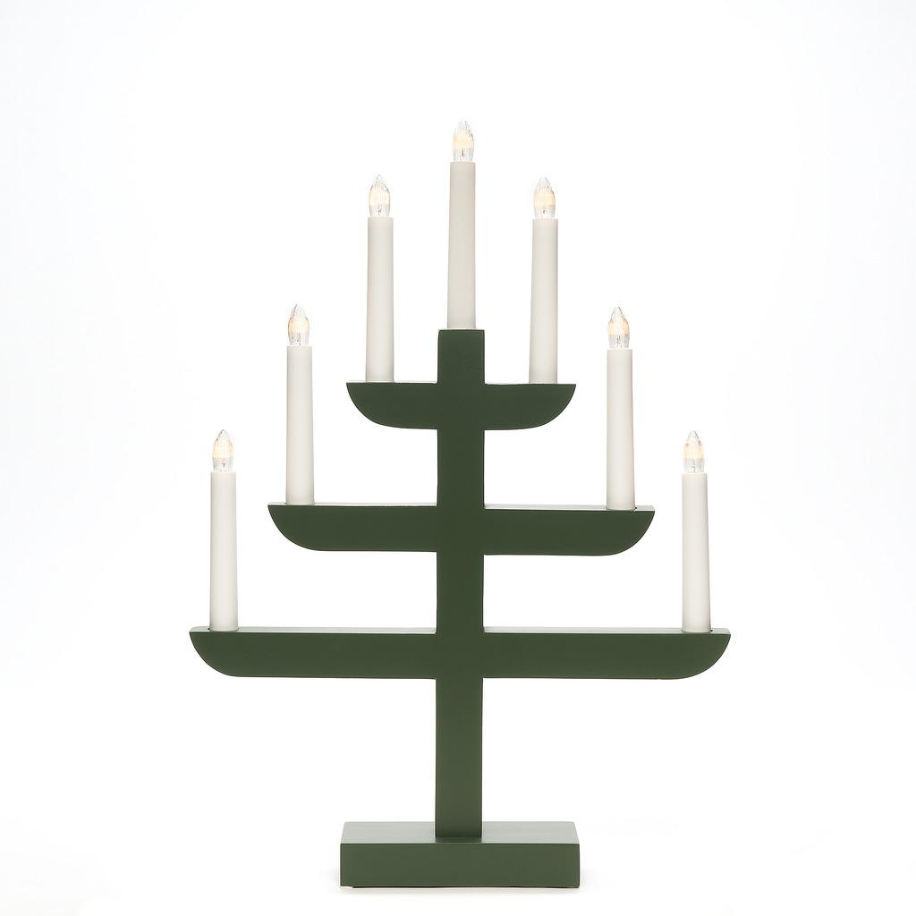 Candelabra 7 Lights Verde oscuro De Konstsmide - Viene con un cable blanco de 1,7 m, interruptor de encendido y enchufe.