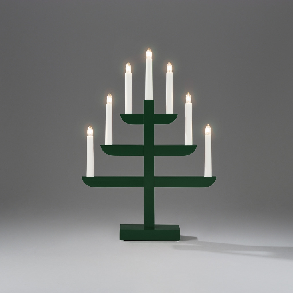 Candelabra 7 Lights Verde oscuro De Konstsmide - Viene con un cable blanco de 1,7 m, interruptor de encendido y enchufe.